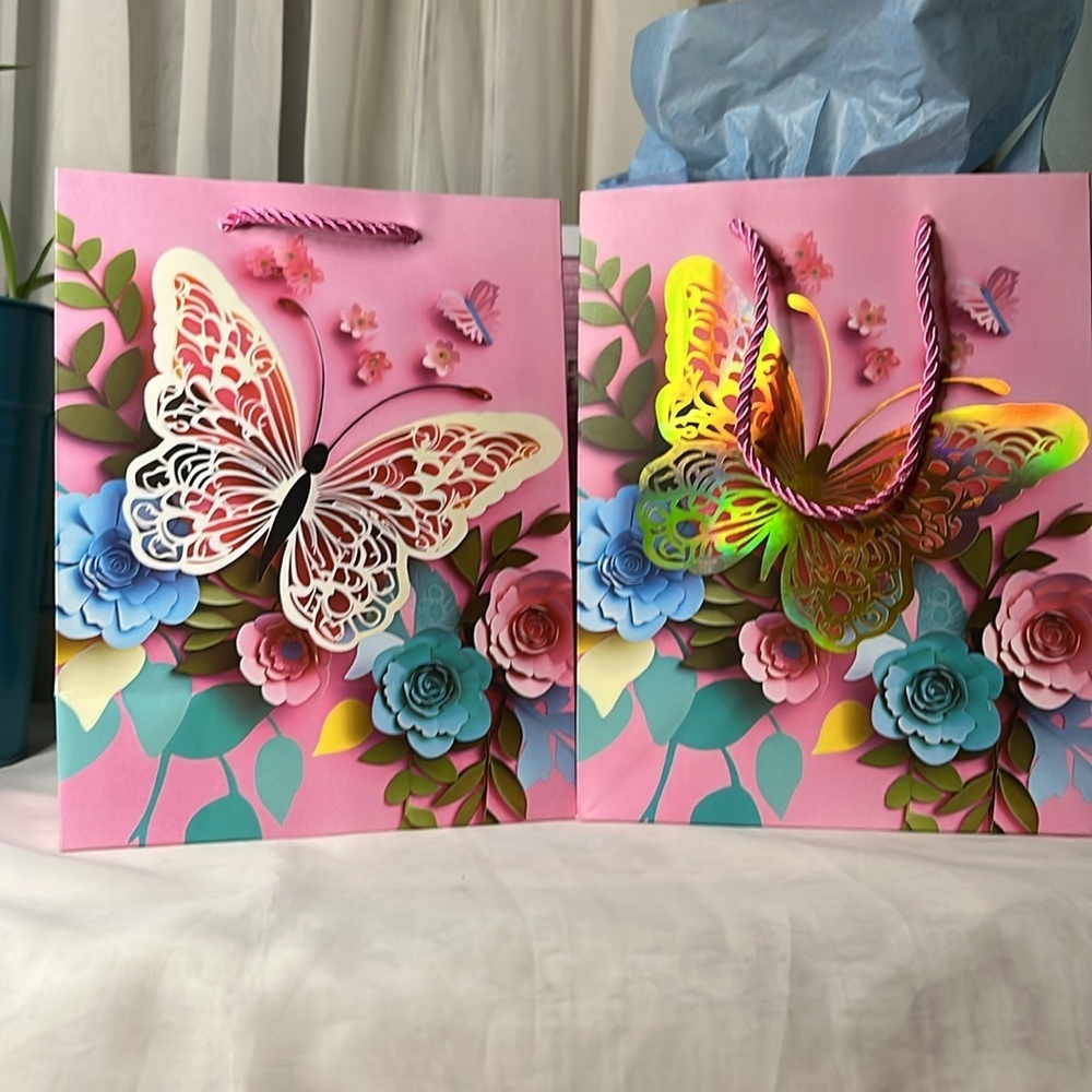 Pick (1) Beautiful Reusable Gift Bag - Picture 5 of 6